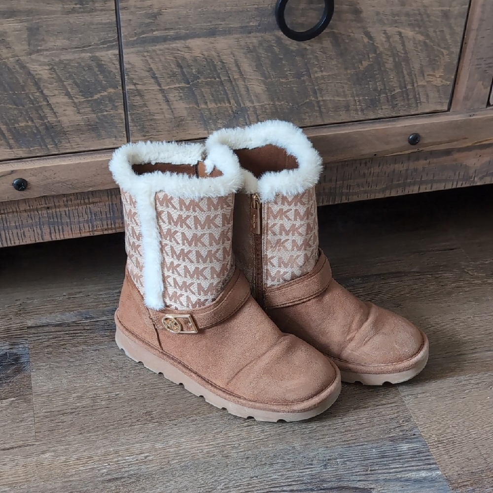 Michael Kors Kids Brown Boots with Cream Fur